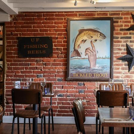 The Tickled Trout Hotel เมดสโตน ภายนอก รูปภาพ
