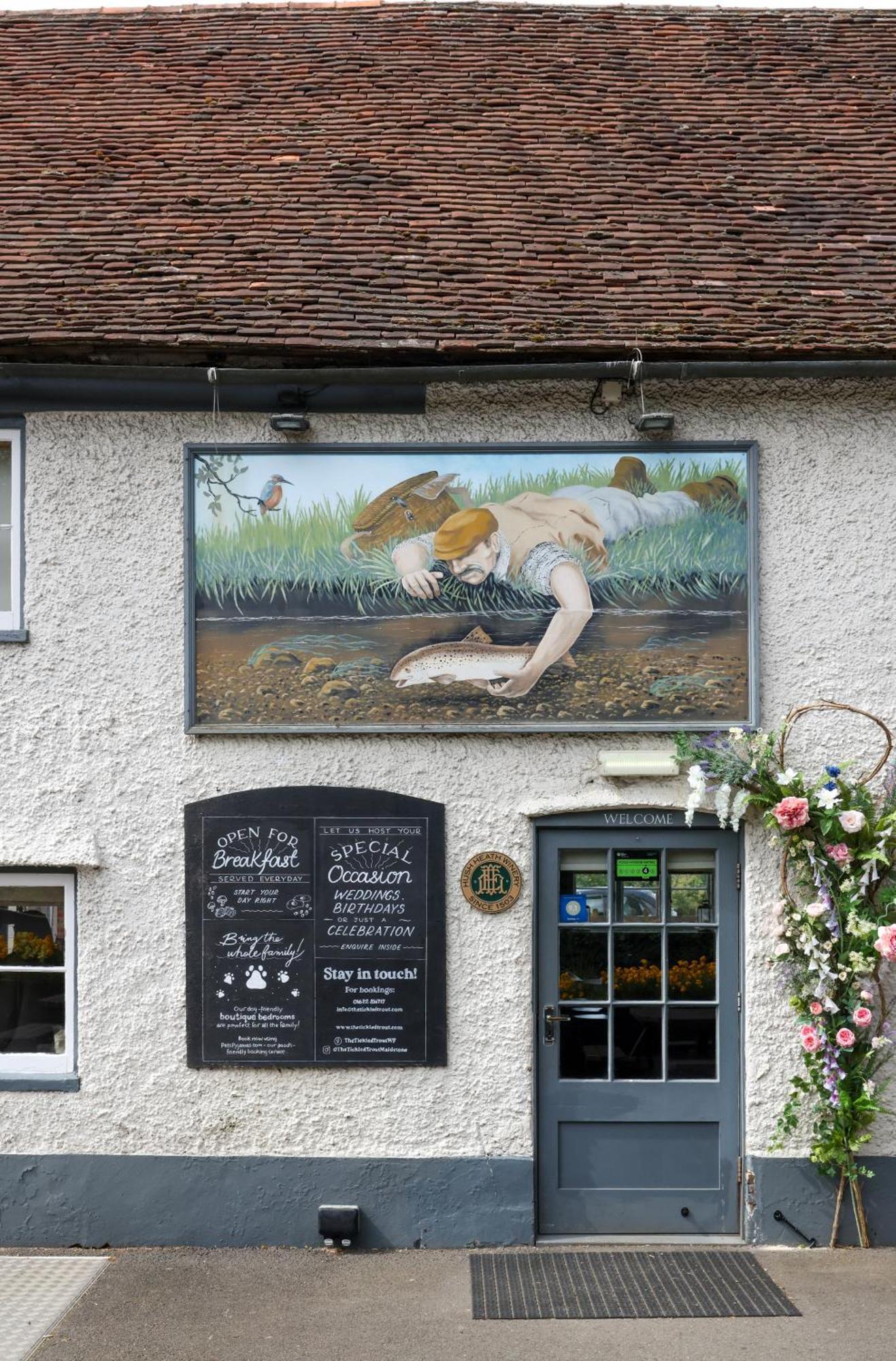 The Tickled Trout Hotel เมดสโตน ภายนอก รูปภาพ