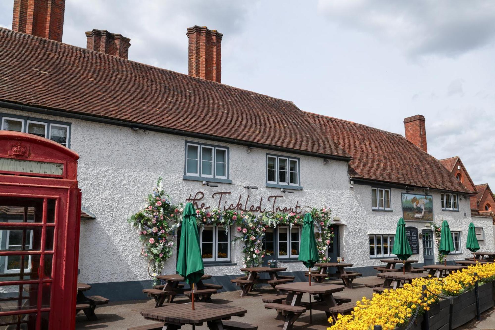 The Tickled Trout Hotel เมดสโตน ภายนอก รูปภาพ