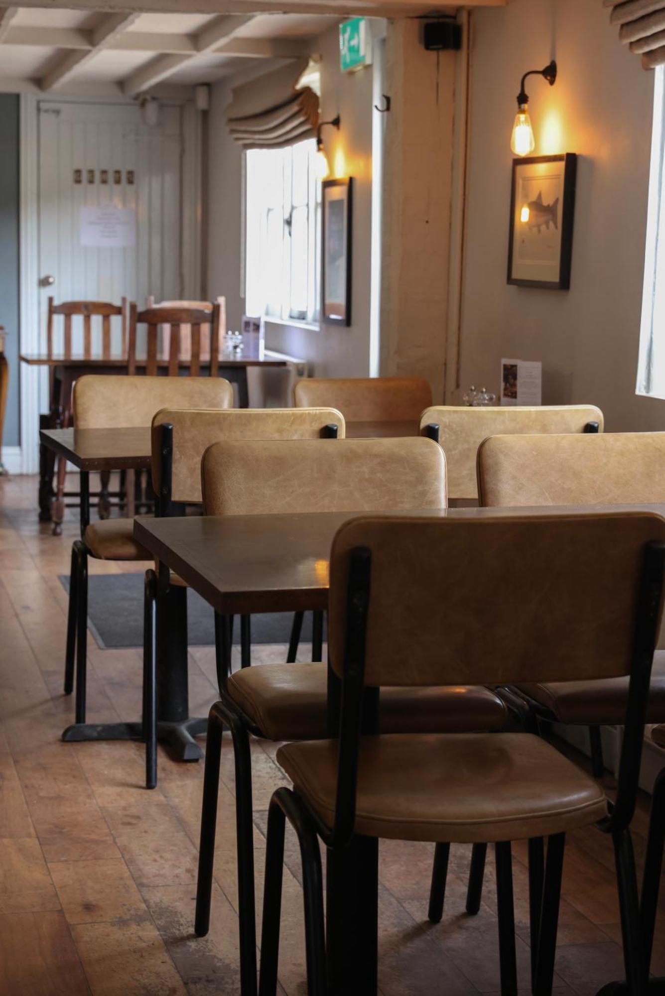 The Tickled Trout Hotel เมดสโตน ภายนอก รูปภาพ